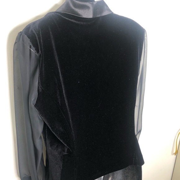 Vintage black velvet sheer crystal button top - Picture 5 of 7